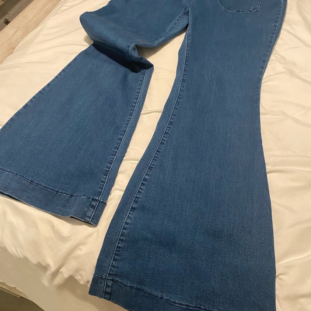 Vintage front pocket flare jeans